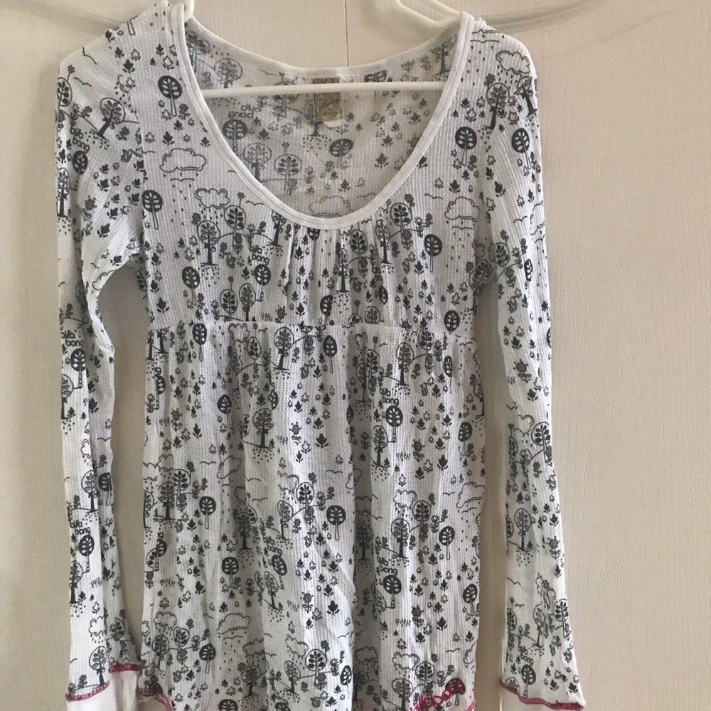 Billabong long sleeve light weight shirt